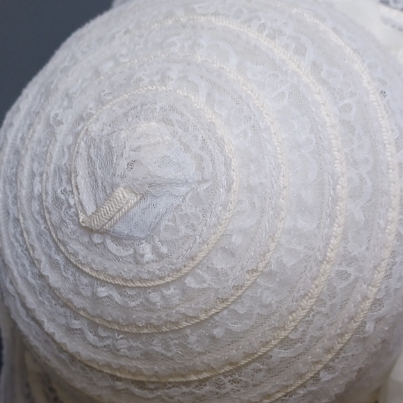 Hat - Picture 6 of 16